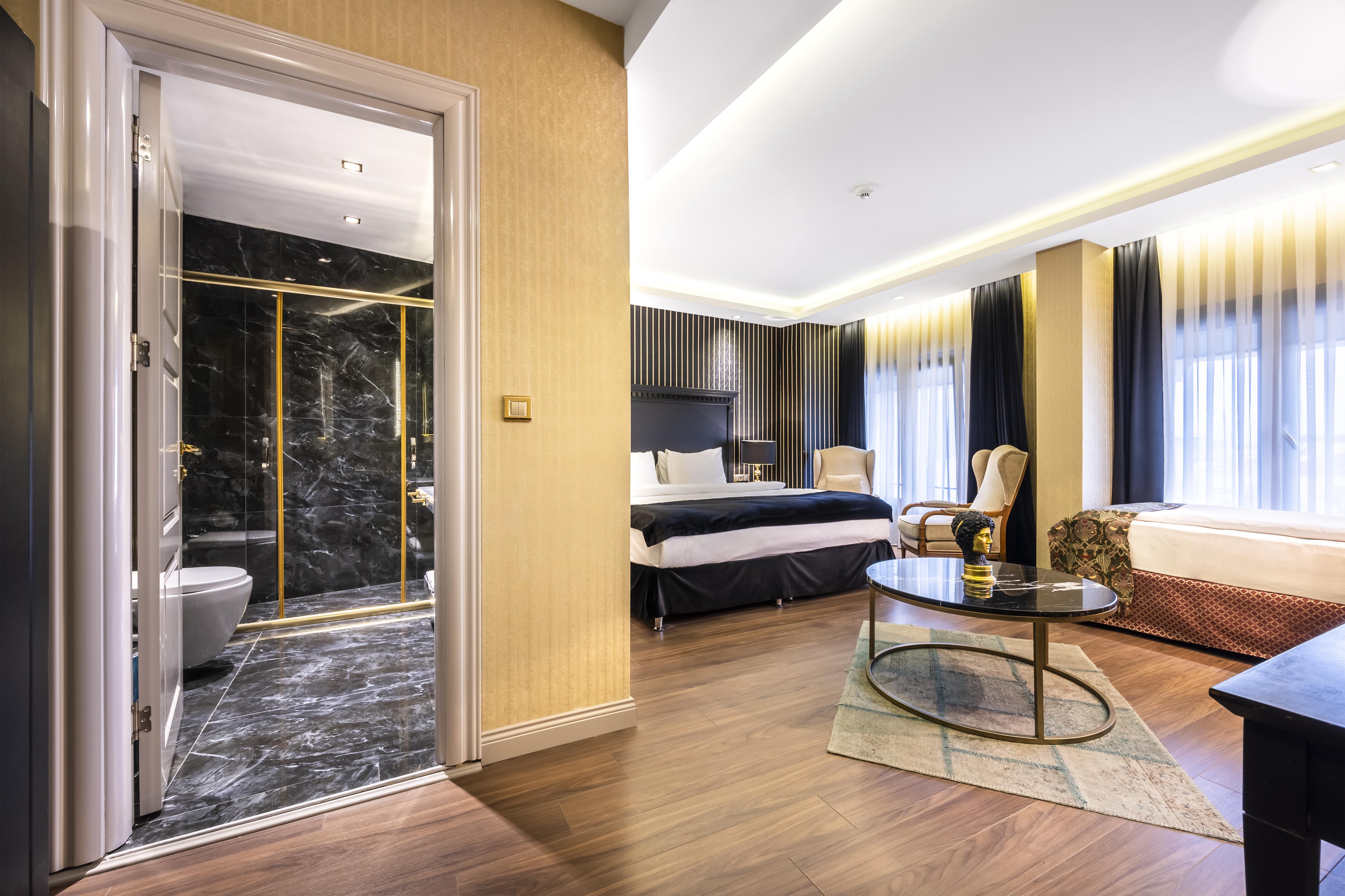 Golden Gate Topkapi מלון 3*