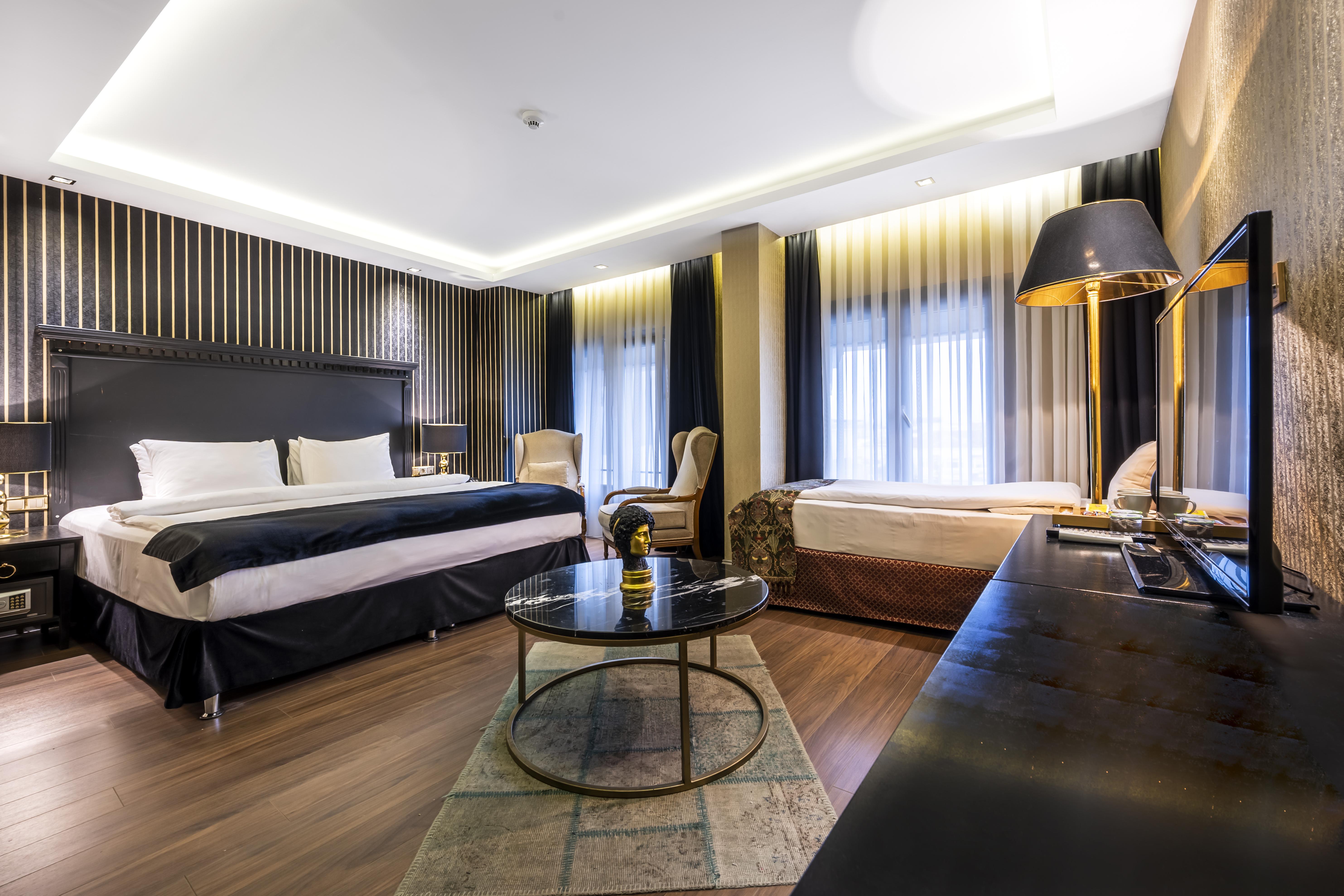 Golden Gate Topkapi מלון 3*