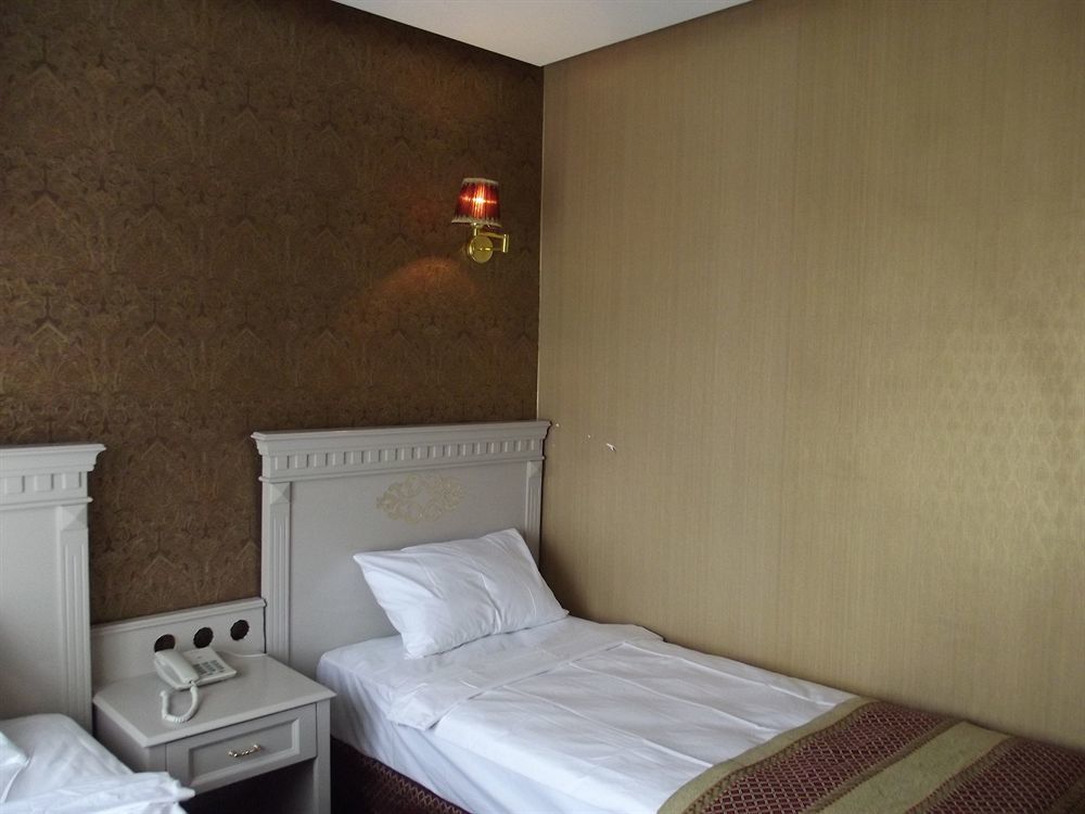 Golden Gate Topkapi מלון 3*