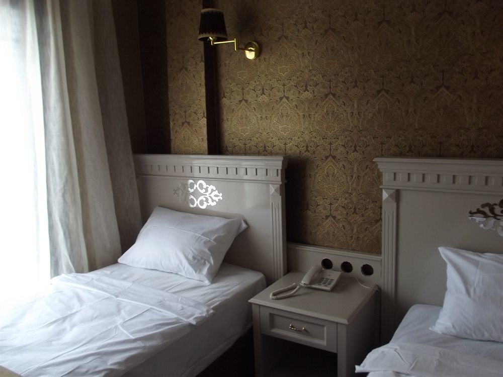 Golden Gate Topkapi מלון 3*